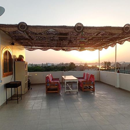 The Magic Of Luxor Private Studio Apartment On The Rooftop 外观 照片